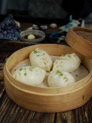 胡萝卜鸡蛋柳叶包