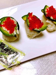 牛油果蟹籽寿司
