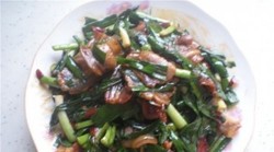 蒜炒腊肉