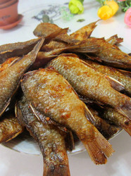 香酥鲫鱼