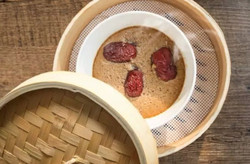 月子大补餐，红枣核桃蛋羹