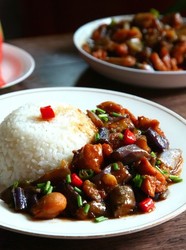 茄子鸡丁盖浇饭
