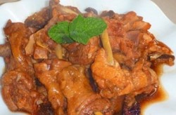家常炖鸡肉