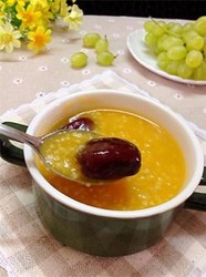南瓜小米红枣粥