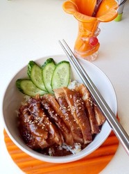 家常鸡腿盖饭