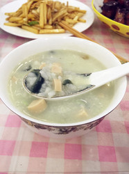 皮蛋瘦肉粥