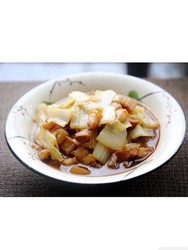 五花肉炖白菜