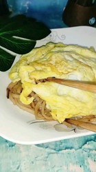 蔬菜肉丝蛋炒面