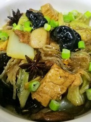 陕西版白菜猪肉豆腐炖粉条