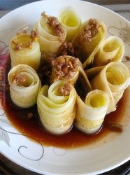 肉末黄瓜卷