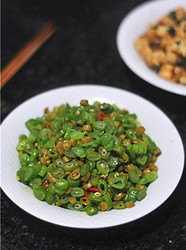 四季豆炒酸豆角