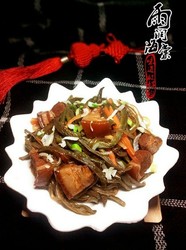 红烧肉炖干豆角