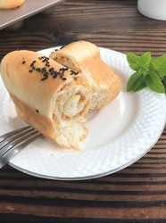 肉松小面包