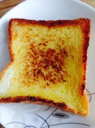 鸡蛋蜂蜜黄油煎吐司
