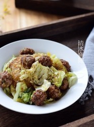 猪肉丸子烩圆白菜