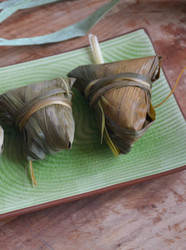 红枣莲子豌豆粽