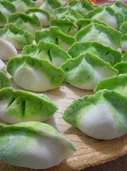 翡翠饺子~美丽的小白菜。