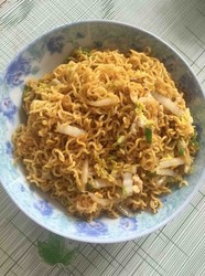 白菜炒方便面