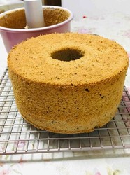 黑芝麻中空戚风蛋糕