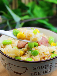 黑椒牛肉肠炒饭