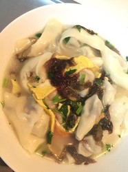 鲜肉小白菜馄饨
