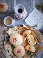 层层酥脆绿豆饼