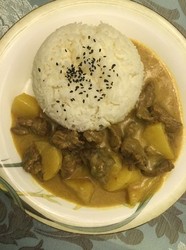 咖喱土豆牛肉饭