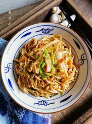 葱油笋干