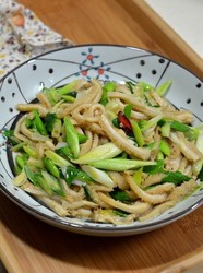 青蒜炒牛肚