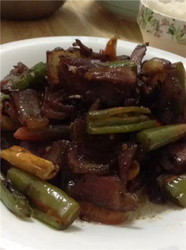 豆鼓辣椒炒腊肉