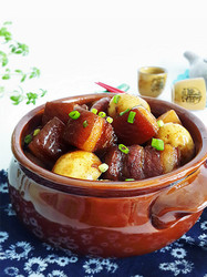 小土豆烧肉