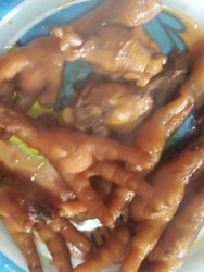 红烧鸡爪子