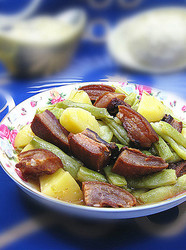 腊肉炖土豆芸豆