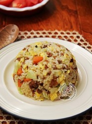 金枪鱼蛋黄炒饭