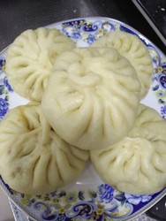 蒸大肉包