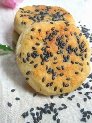 豆渣黑芝麻饼