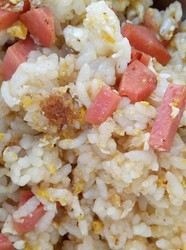黑椒火腿蛋炒饭