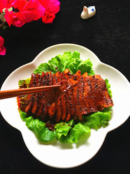 杨梅酒秘制酱里脊肉