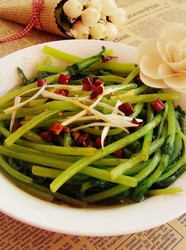 白灼茼蒿