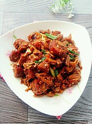 香菇梗炒熏鸭腿