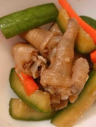 蒜香腌酸辣鸡爪