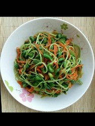 尖椒黑豆苗红萝卜