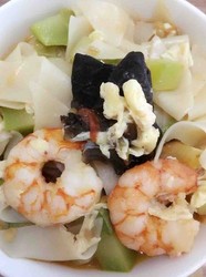 鲜虾面片汤