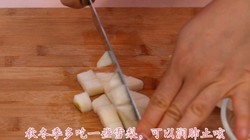 雪梨炖桃胶