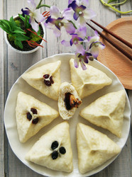 红糖黑芝麻糖三角