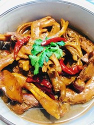 卤鸭杂