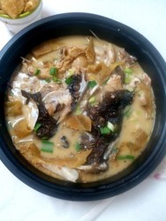 鱼头炖粉皮