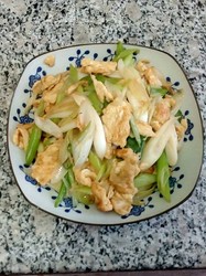 鸡蛋炒大葱