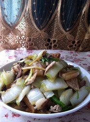 白菜梗炒肉