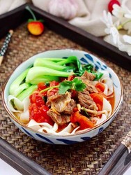 番茄青菜牛肉面